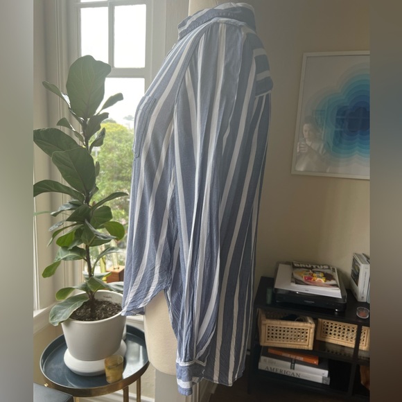 American Eagle Blue White Stripe Button Down Long Sleeve Blouse Size XS - Picture 2 of 6